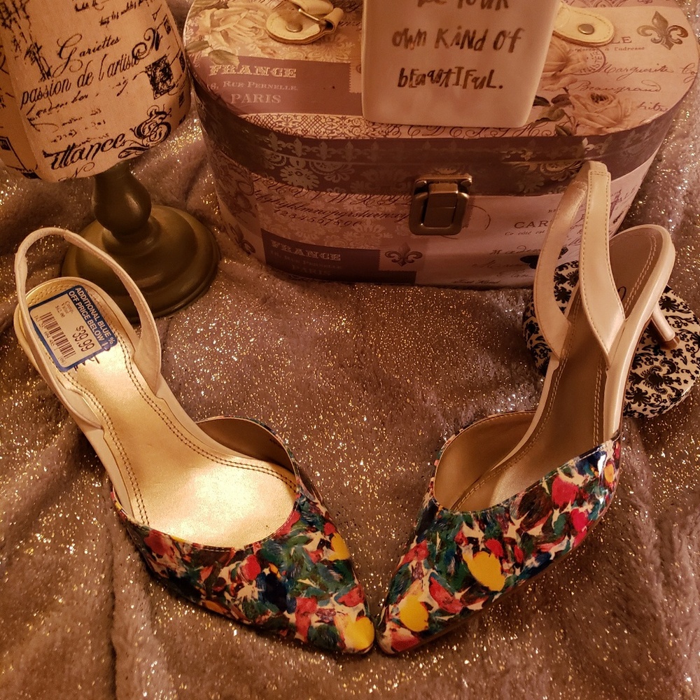 Kitten heal shoes